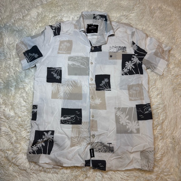 Hollister mens medium short sleeve button shirt tropical theme black/white/beige - Picture 1 of 6